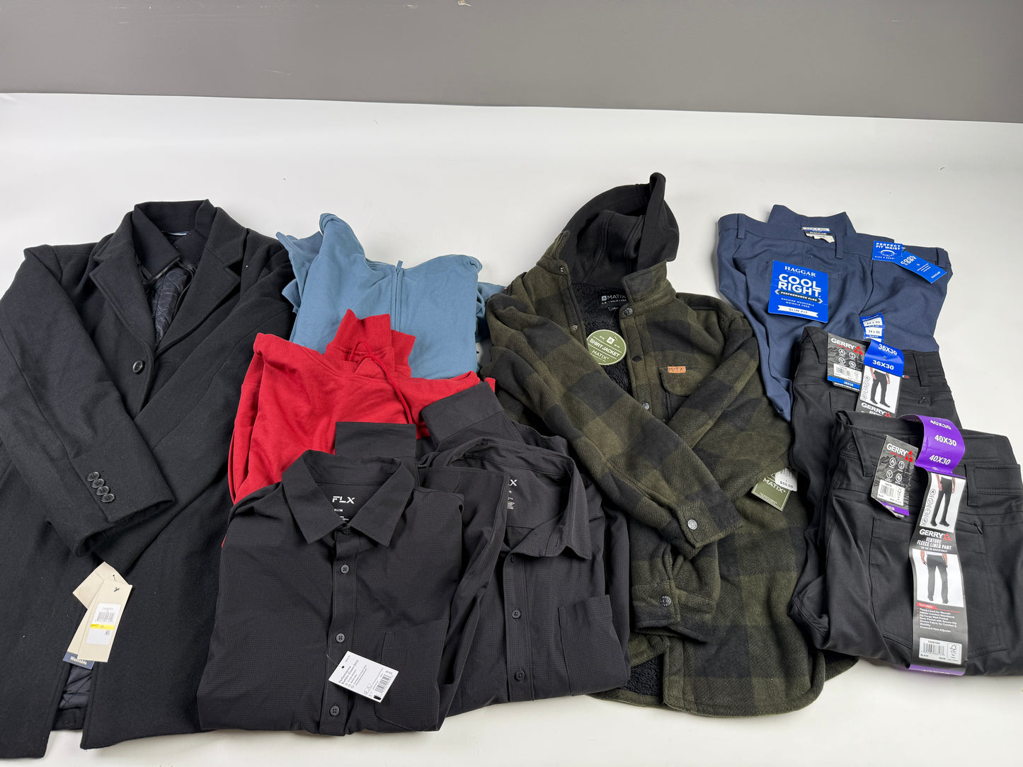 Fall/Winter Men’s Assorted Apparel Bundle of 9