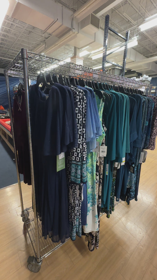 JCPenny Dresses Mixed Brands Lot of 32 NWT in Various Sizes and Styles